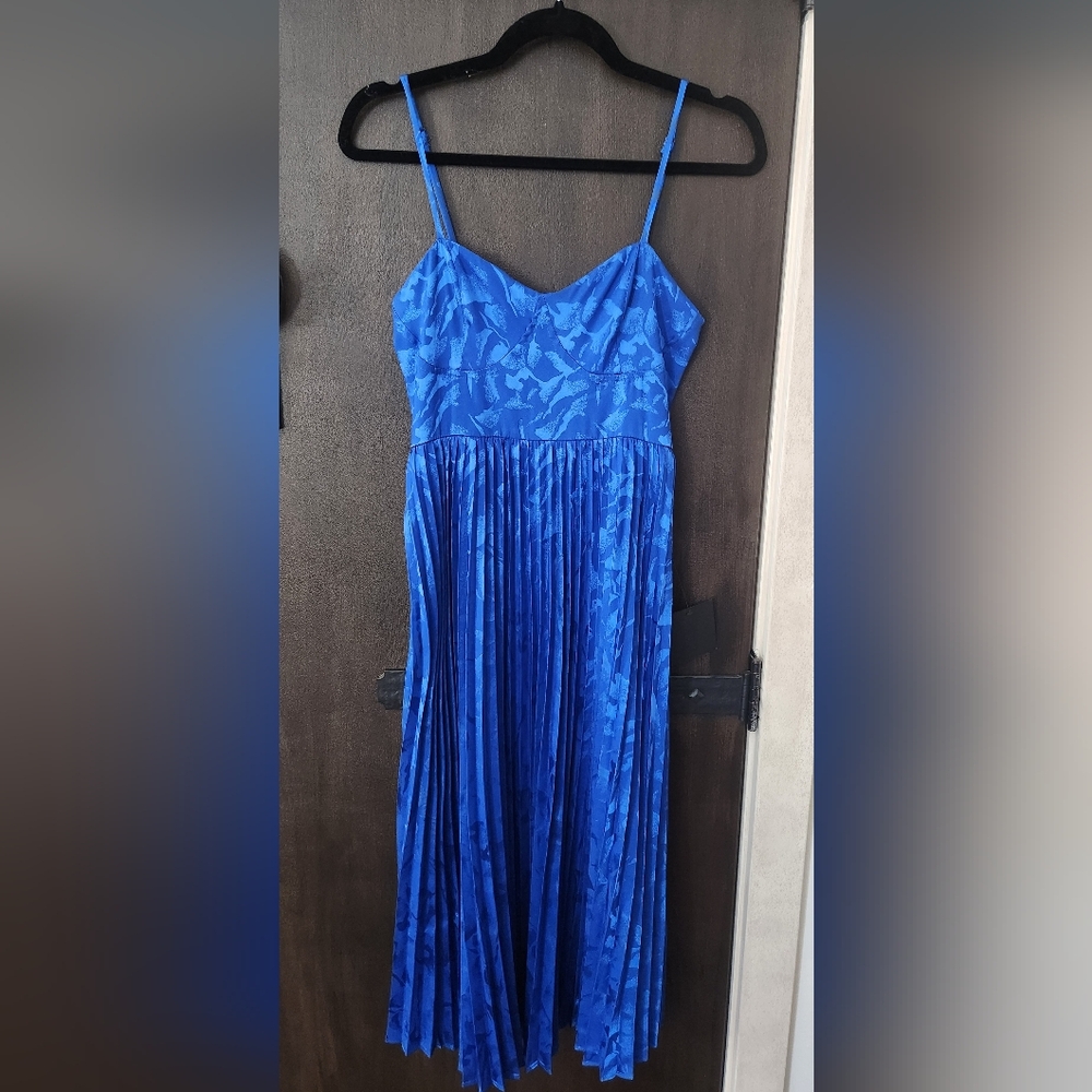 Lulus dress